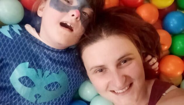 Criança de 6 anos morre de tumor no cérebro após erro de diagnóstico médico